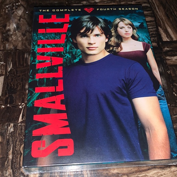 Smallville Season 4 - Picture 1 of 2